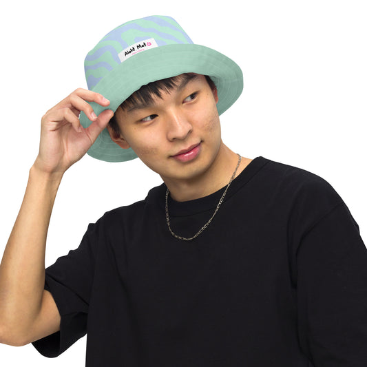 WAVY REVERSIBLE BUCKET HAT